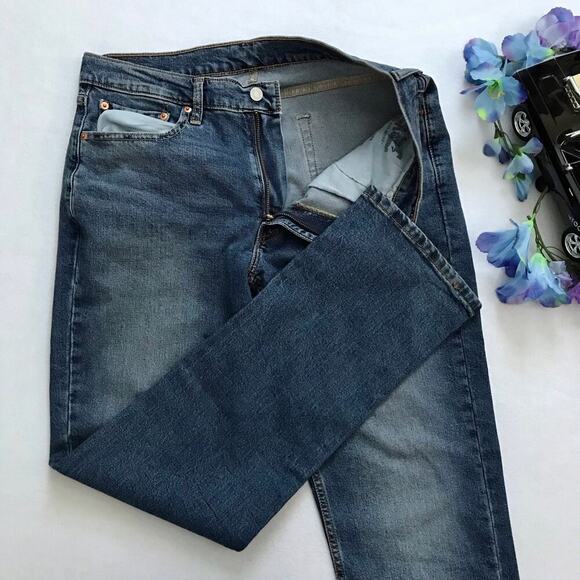 Levi's NWOT 514 Medium Wash Straight Jeans Men 33 x 32 - Picture 4 of 8